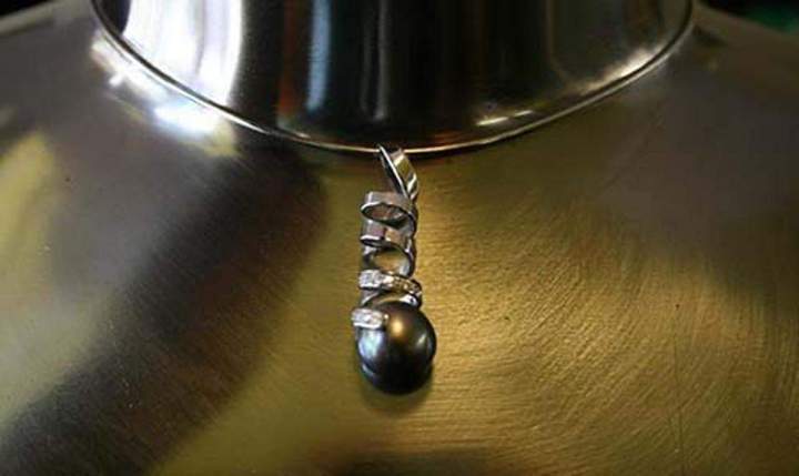 Création de colliers Limoges