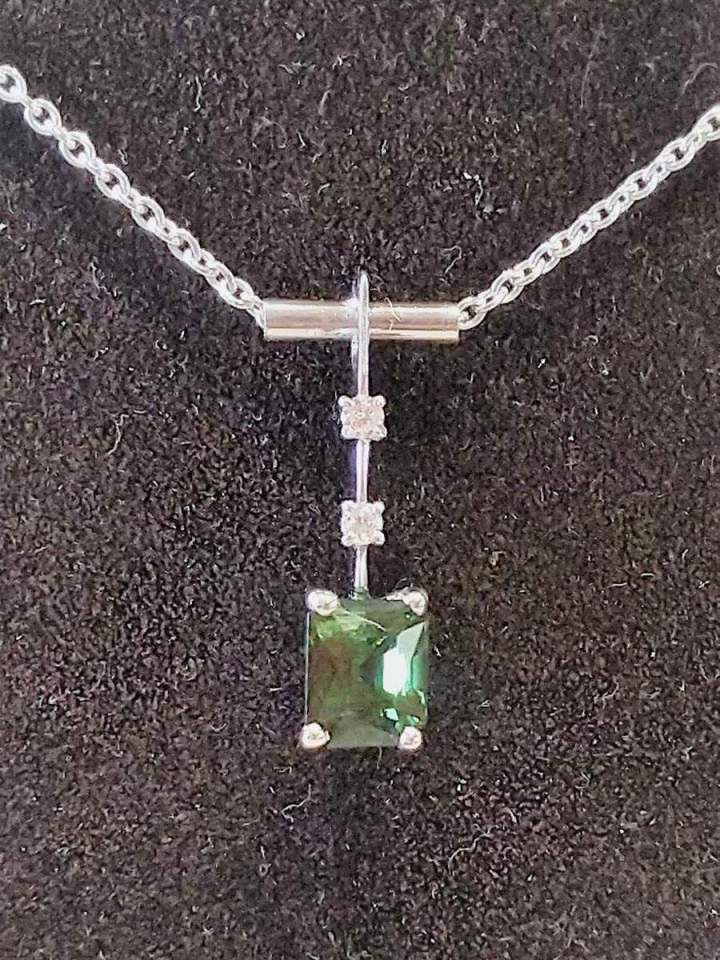 Création de colliers Limoges